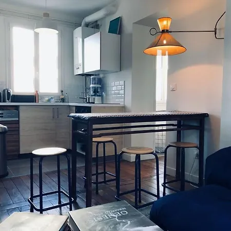 3 Bedrooms Apartment, Parisian Style *